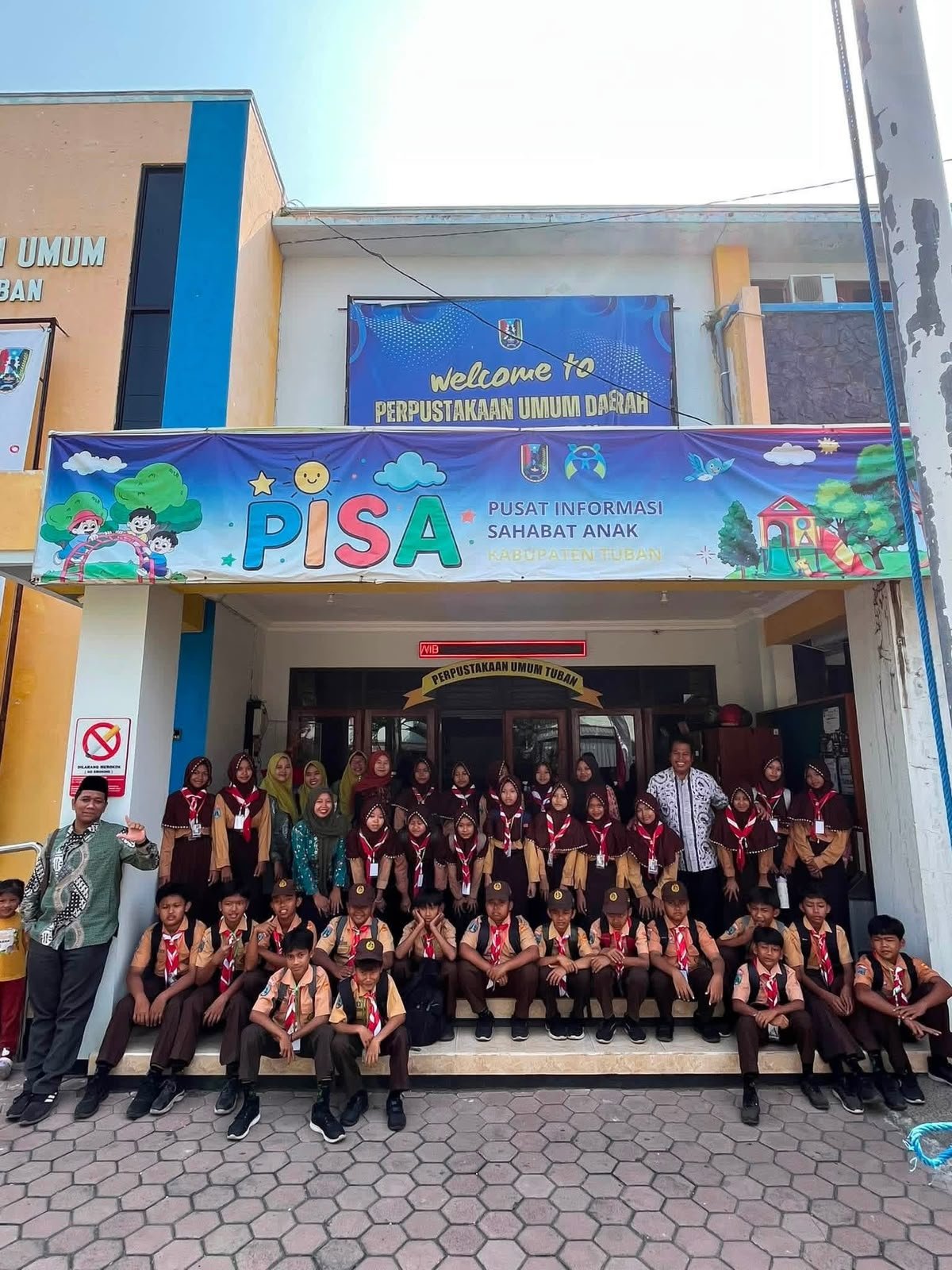 Outing Class 6 a&b di Perpustakaan Umum Kab Tuban